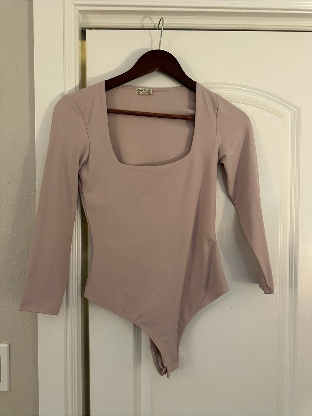 Free people Long Sleeve Scoop Neck Bodysuit - Mauve Pink
